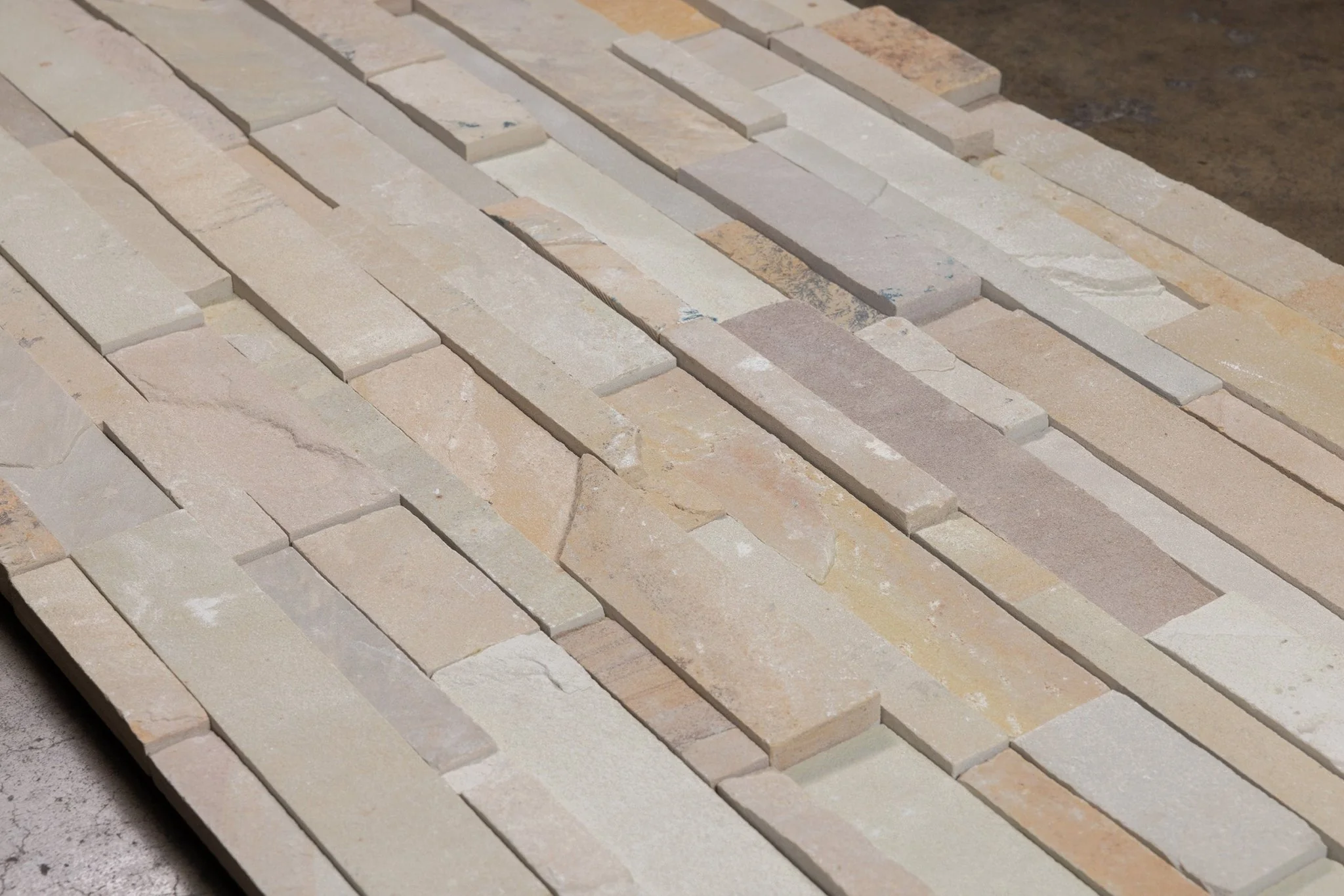 Victoria (Limestone) - Image 7